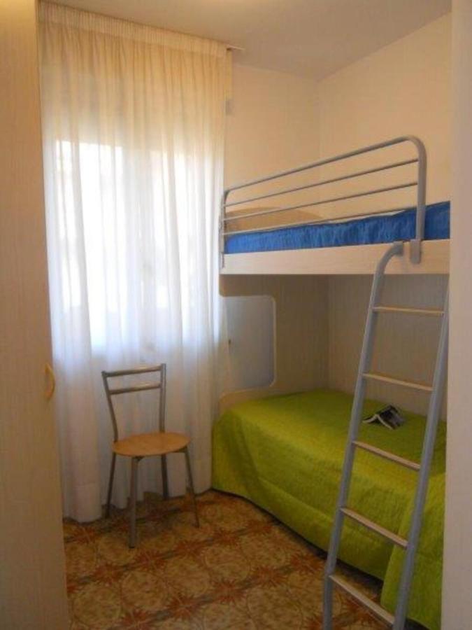 Bright Flat With A Wide Terrace - Beahost Rentals Бибионе Экстерьер фото